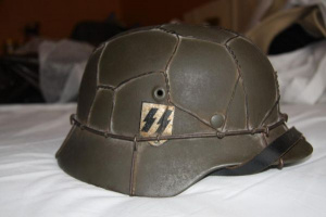 ORIGINAL GERMAN WAFFEN SS M42 HELMET/SE66
