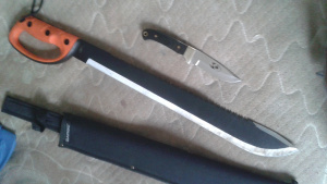 jungle knife and hunting knife